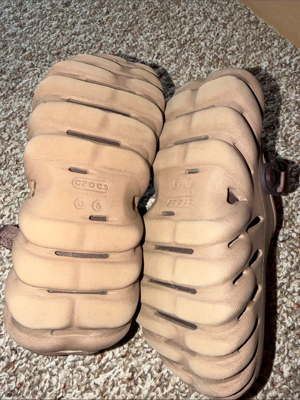 Crocs - Picture 4 of 5